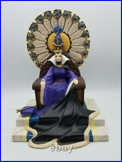 WDCC Villains Snow White And The Seven Dwarfs Queen Enthroned Evil w COA