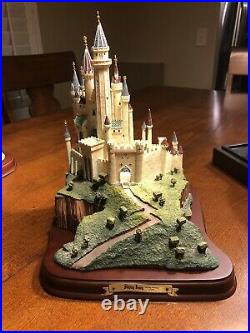 WDCC WALT DISNEY Enchanted Places Sleeping Beautys Castle & Mini Figure