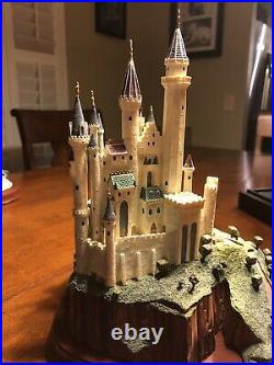 WDCC WALT DISNEY Enchanted Places Sleeping Beautys Castle & Mini Figure