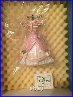 WDCC Walt Disney Cinderella A Lovely Dress for Cinderelly LE Figurine Jaq & Gus