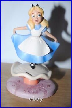 WDCC Walt Disney Classics Alice In Wonderland Properly Polite Figurine