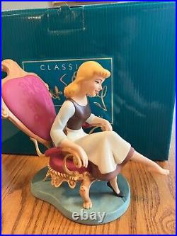 WDCC Walt Disney Classics Collection Figurine Fit for a Princess