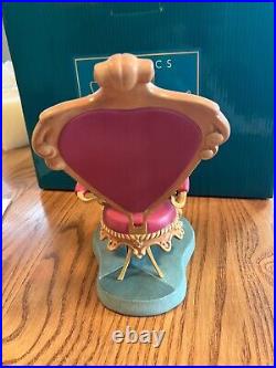 WDCC Walt Disney Classics Collection Figurine Fit for a Princess