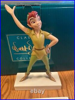 WDCC Walt Disney Classics Collection Figurine Off to Never Land