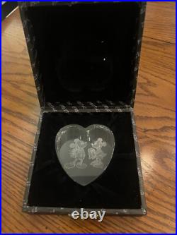 WDCC Walt Disney Classics Collection Mickey & Minnie Crystal Heart Paperweight