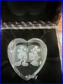 WDCC Walt Disney Classics Collection Mickey & Minnie Crystal Heart Paperweight