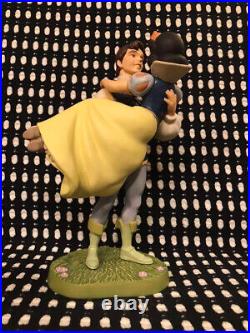 WDCC Walt Disney Classics Collection Snow White 75th Fairy Tale Ending