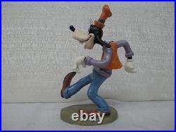 WDCC Walt Disney Classics Oh The World Owes Me A Livin Goofy Moving Day