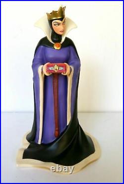 WDCC Walt Disney Classics Snow White Evil Queen Bring Back Her Heart Figurine