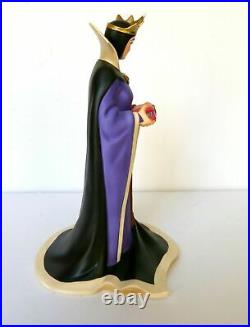 WDCC Walt Disney Classics Snow White Evil Queen Bring Back Her Heart Figurine