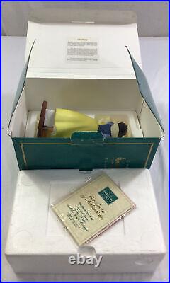 Walt DISNEY Classics Collection SNOW WHITE FIGURINE in Original Box with COA