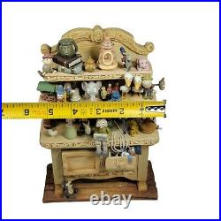 Walt Disney Classic Collection Pinocchio Geppetto's Toy Hutch 1998 WDCC READ