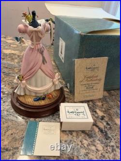 Walt Disney Classic Collection, WDCC, A Lovely Dress for Cinderellywith Dome
