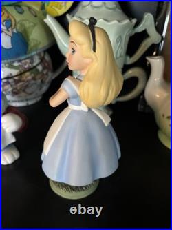 Walt Disney Classics Alice in Wonderland Figurine Yes Your Majesty COA Vintage