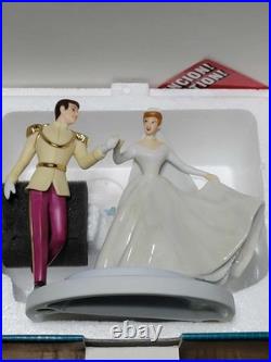 Walt Disney Classics-Cinderella & Prince Cake Topper-Fairy Tale Wedding