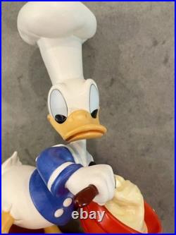 Walt Disney Classics Collection Chef Donald Duck Figure Something's Cooking -Pin