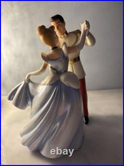 Walt Disney Classics Collection Cinderella So This Is Love Figurine Walt Disney Classics Collection Cinderella So This Is Love Figurine