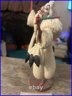 Walt Disney Classics Collection Cruella De Vil Statue 101 Dalmatians Figurine