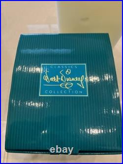 Walt Disney Classics Collection Donald Duck On Ice Away We Go W Box & Sealed COA