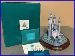 Walt Disney Classics Collection Enchanted Places A Castle For Cinderella
