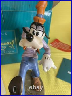 Walt Disney Classics Collection Goofy Moving Day Figurine Box COA