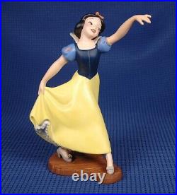 Walt Disney Classics Collection SNOW WHITE The Fairest One of All BOX & COA