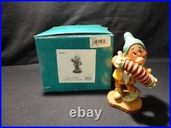 Walt Disney Classics Collection Snow White BASHFUL Dwarf NIB