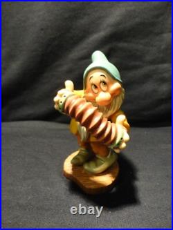 Walt Disney Classics Collection Snow White BASHFUL Dwarf NIB