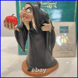 Walt Disney Classics Collection Take the Apple Dearie, Snow White Witch + Box