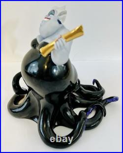 Walt Disney Classics Collection URSULA We Made a Deal #12518 RARE MINT CONDITION