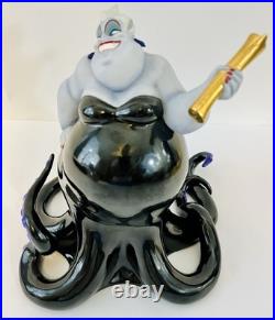 Walt Disney Classics Collection URSULA We Made a Deal #12518 RARE MINT CONDITION