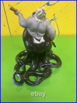 Walt Disney Classics Collection URSULA We Made a Deal #16089