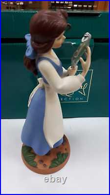Walt Disney Classics Collection (WDCC) 4020443 Belle With Mirror