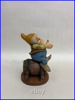 Walt Disney Classics Collection (WDCC) Happy, That's Me! Porcelain figurine Walt Disney Classics Collection (WDCC) Happy, That's Me! Porcelain figurine