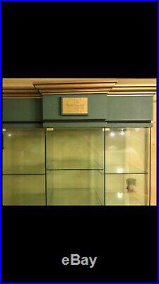 Walt Disney Classics Collection WDCC Lighted Glass Diplay Case Cabinet