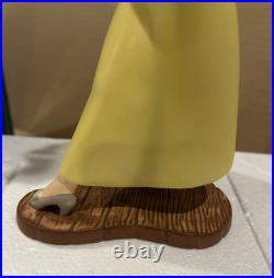 Walt Disney Classics Collection WDCC snow White And The Seven Dwarfs Figurine