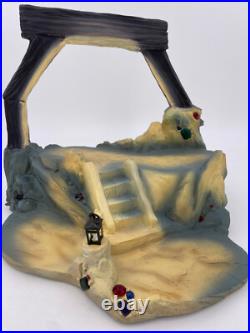Walt Disney Classics -Dwarfs' Mine Base-New in Box withCOA (11x10x9.75) #1234335