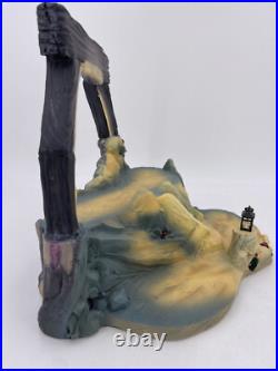 Walt Disney Classics -Dwarfs' Mine Base-New in Box withCOA (11x10x9.75) #1234335