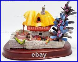 Walt Disney Classics Enchanted Places Alice in Wonderland White Rabbit's House