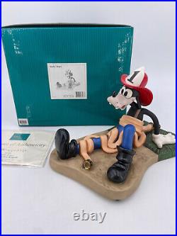 Walt Disney Classics-Fireman Goofy' All Wrapped Up'-New in Box, withCOA #1227224