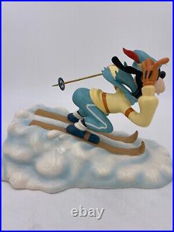 Walt Disney Classics Goofy Art of Skiing-New in Box withCOA#4005408