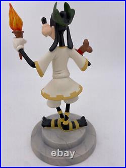 Walt Disney Classics Goofy Torchbearrer New in Box with COA #4008914