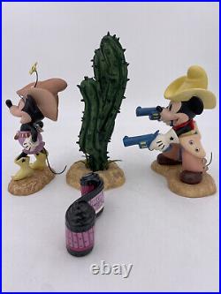 Walt Disney Classics-Mickey, Minnie, Cactus, &Opening set New in Box withCOA#1236373