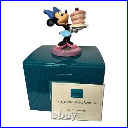 Walt Disney Classics-Minnie Mouse-New in Box withCOA (5.5x5x3.5) #1200907