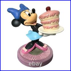 Walt Disney Classics-Minnie Mouse-New in Box withCOA (5.5x5x3.5) #1200907