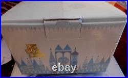 Walt Disney Classics Penguin, Small World Antartica Ornament, N. I. B. Coa