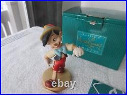 Walt Disney Classics Pinocchio Look Out, World! 1234324, Cola+box, Wdcc