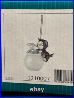 Walt Disney Classics Pinocchio Ornament Box Set + 2 Extra Oraments New withCOA
