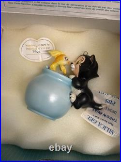 Walt Disney Classics Pinocchio Ornament Box Set + 2 Extra Oraments New withCOA