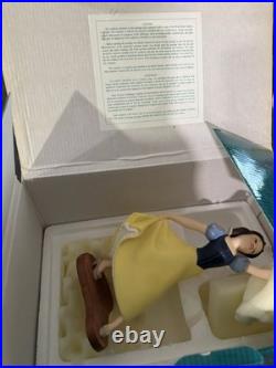 Walt Disney Classics Snow White The Fairest One Of All Figure 1063 NEW